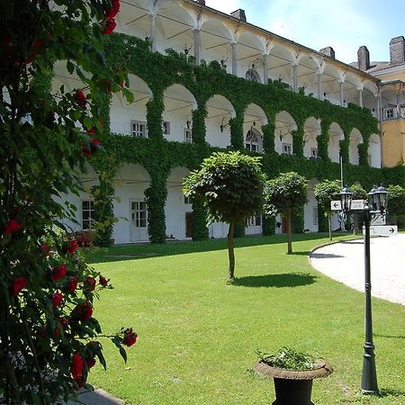 Gaestehaus Schloss Aschach Aschach an der Donau Ngoại thất bức ảnh