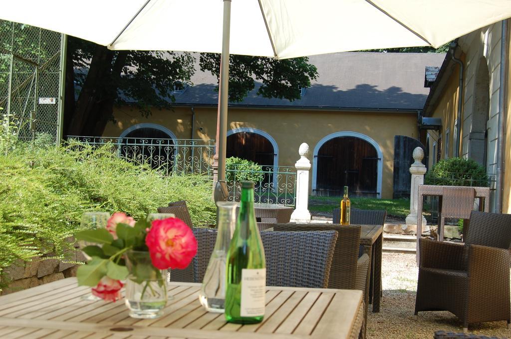 Gaestehaus Schloss Aschach Aschach an der Donau Ngoại thất bức ảnh